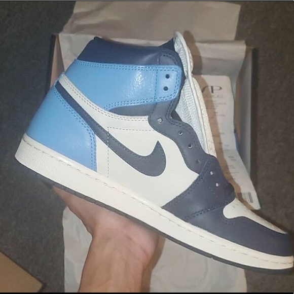 Air Jordan 1 obsidian UNC main image 4